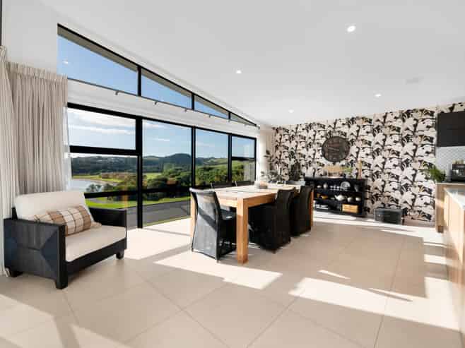 58  Weatherly Drive, Beachlands