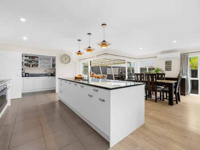 36 Weatherly Drive, Beachlands