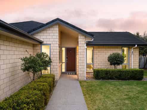 2 Jarvis Court, Huntington