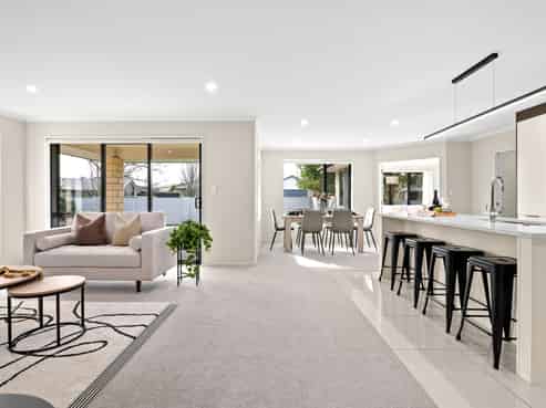 2 Jarvis Court, Huntington