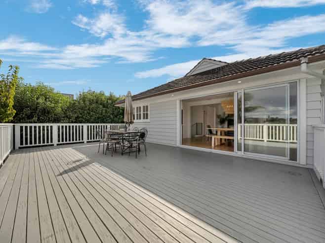 5  Page Point, Mellons Bay