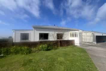 52 McAlpine Road, Hawera