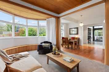 7 Lochiel Road, Khandallah