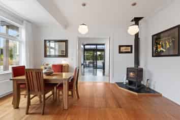 7 Lochiel Road, Khandallah