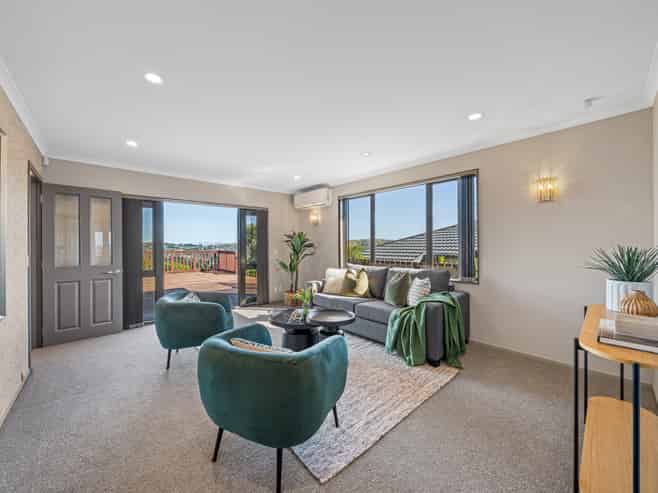 30 Cedarwood Street, Woodridge