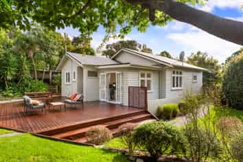 10 Burma Road, Khandallah