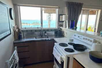 113 Queens Road, Stepneyville