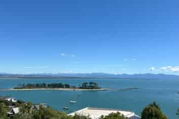 113 Queens Road, Stepneyville