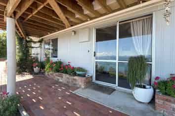 113 Queens Road, Stepneyville