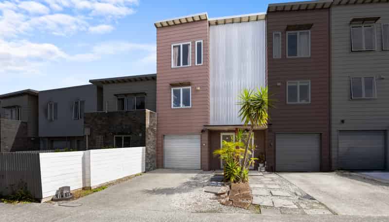 49 Albionvale Road, Glen Eden