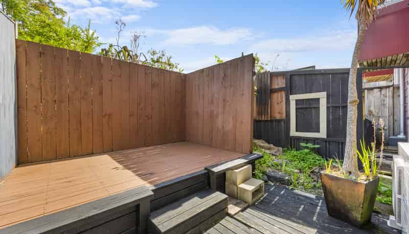 49 Albionvale Road, Glen Eden