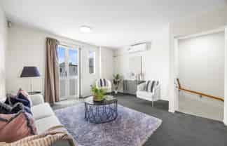 49 Albionvale Road, Glen Eden