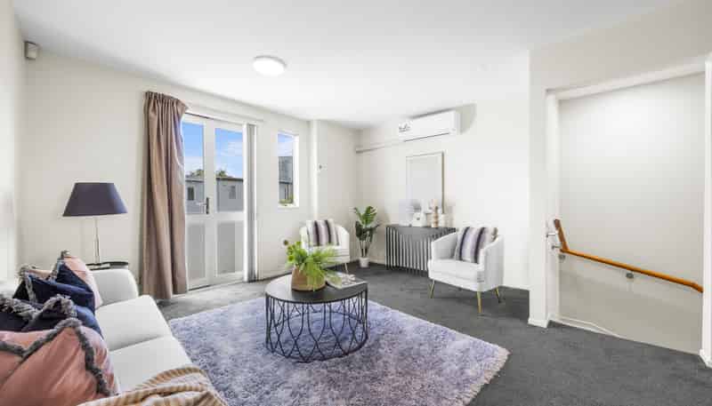 49 Albionvale Road, Glen Eden