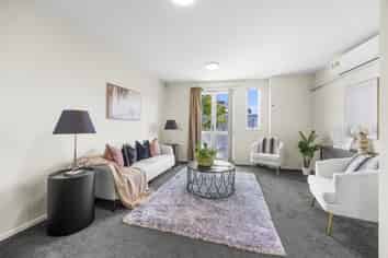 49 Albionvale Road, Glen Eden