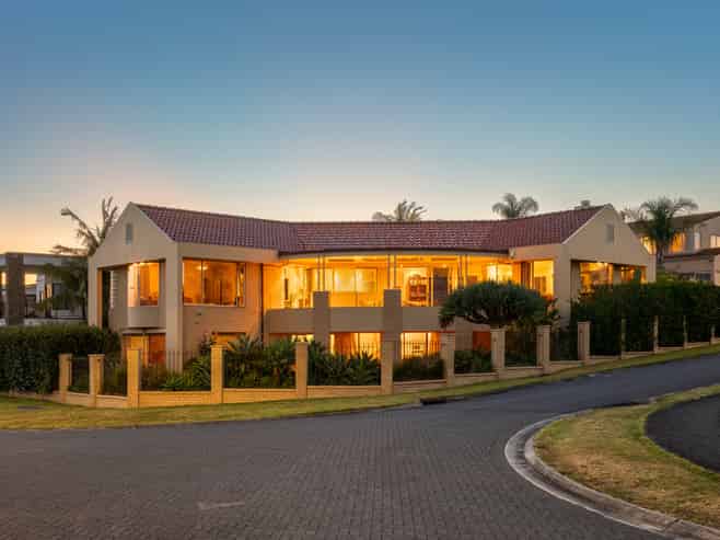 15 St Jerome Avenue, Te Atatu Peninsula