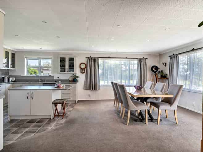 12 Toko Road, Toko