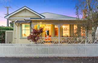 17 Cheltenham Road, Devonport