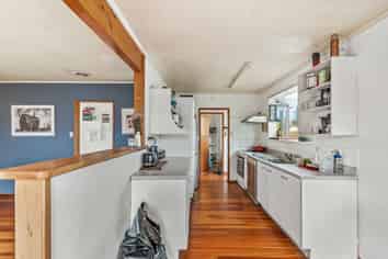 97 Riverpark Crescent, Henderson