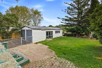 97 Riverpark Crescent, Henderson