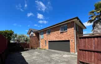 6 Springvale Drive, Albany