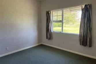 5715 Mountain Road, Hawera