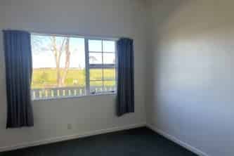 5715 Mountain Road, Hawera