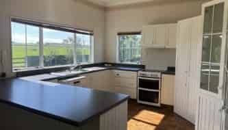 5715 Mountain Road, Hawera