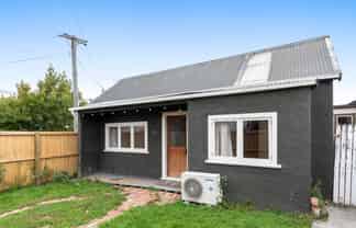 1/106 Huxley Street, Sydenham