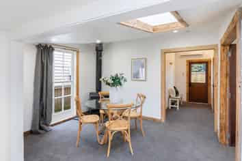 1/106 Huxley Street, Sydenham