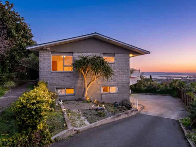 108 Arapiki Road, Stoke