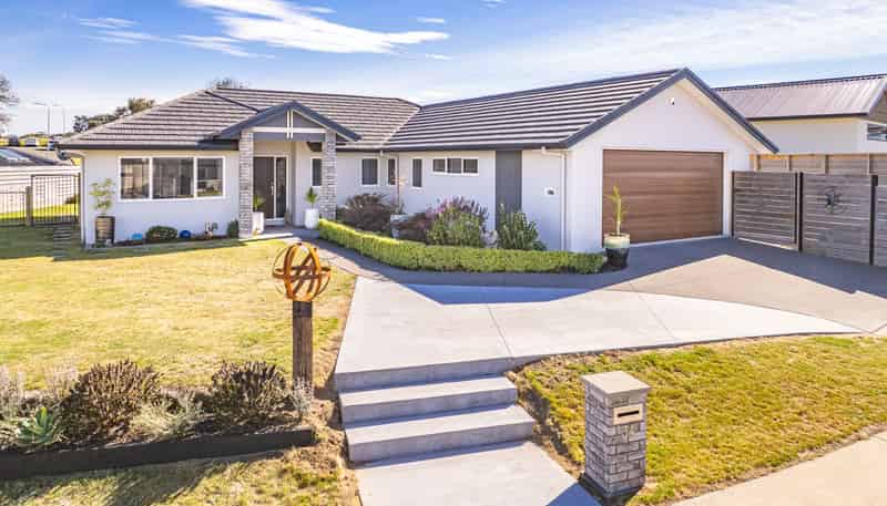 34 Tirimoana Place, Otamatea