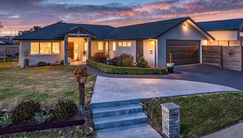 34 Tirimoana Place, Otamatea