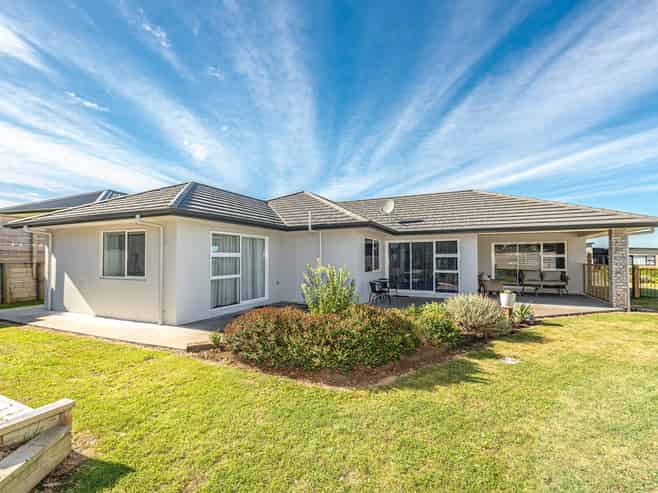 34 Tirimoana Place, Otamatea