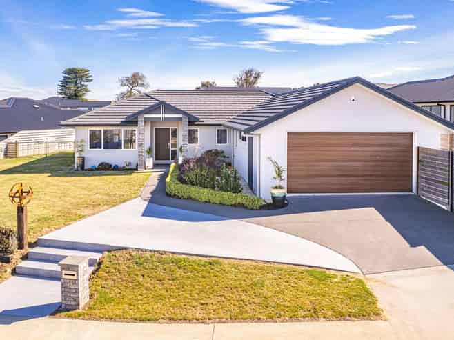 34 Tirimoana Place, Otamatea