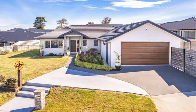 34 Tirimoana Place, Otamatea