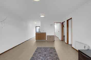 Flat 5/98 Burns Street, Leamington