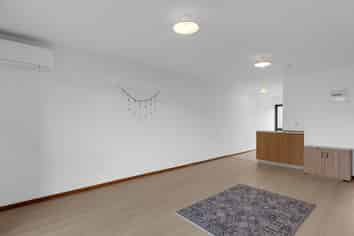 Flat 5/98 Burns Street, Leamington