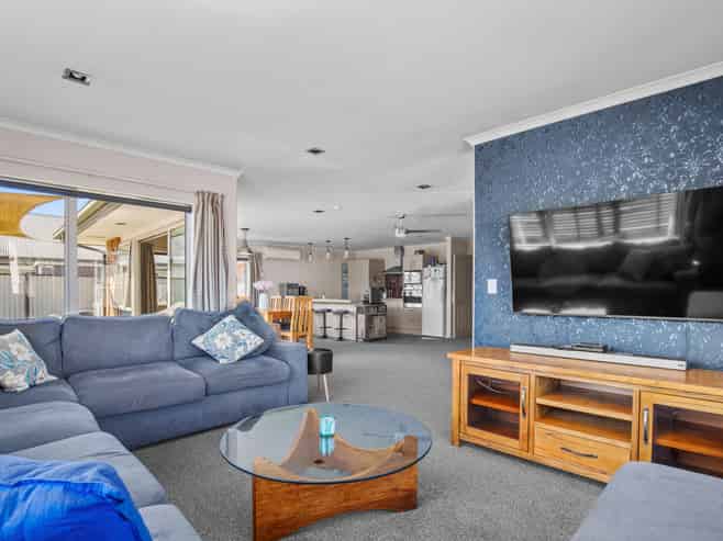 25 Briar Crescent, Alexandra