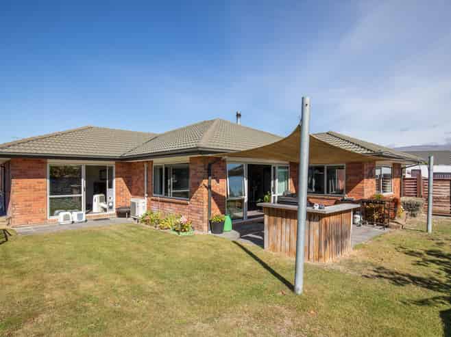 25 Briar Crescent, Alexandra