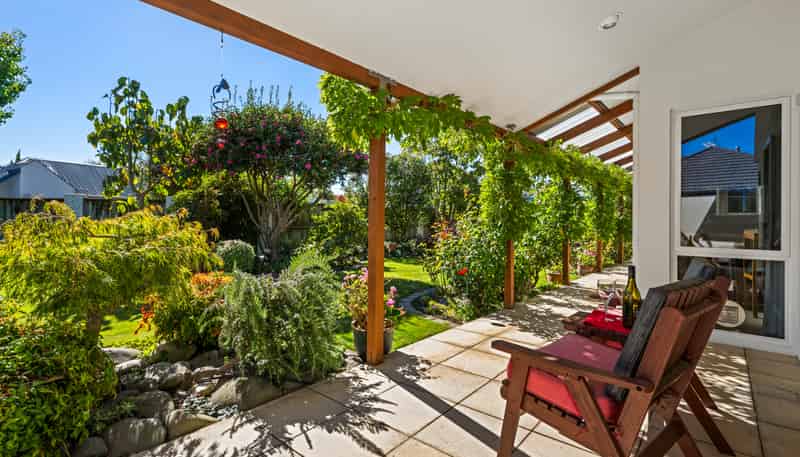 6 Livingstone Place, Springlands