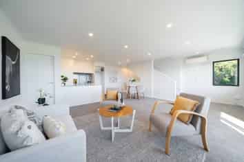 8/26 View Road, Titahi Bay