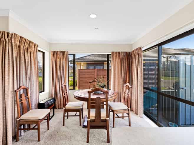 24 Ian Peter Way, Otaki