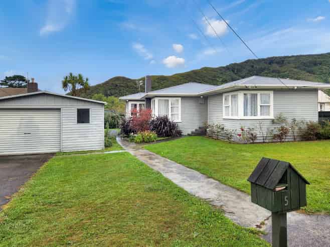 5 Willow Grove, Wainuiomata
