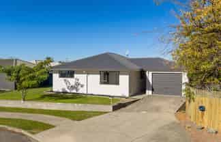 17A Brookfield Place, Redwoodtown