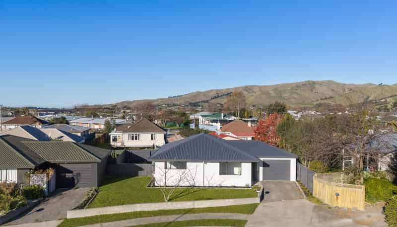 17A Brookfield Place, Redwoodtown