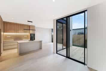 84D Grand Drive, Remuera