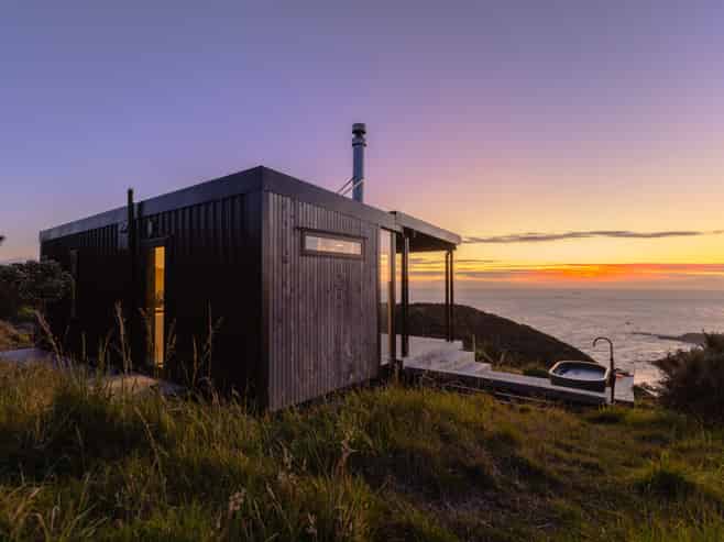 74 Te Wai Komaru Way, Makara