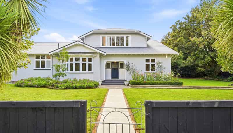 5 Parkes Avenue, Saint Johns Hill