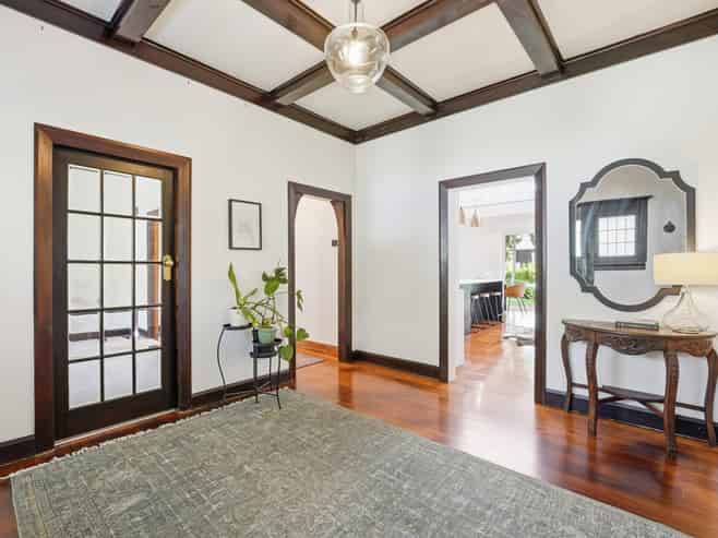 5 Parkes Avenue, Whanganui Central