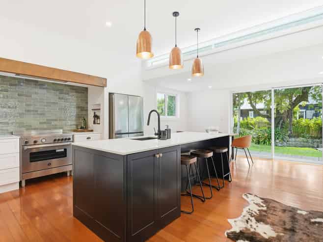 5 Parkes Avenue, Whanganui Central